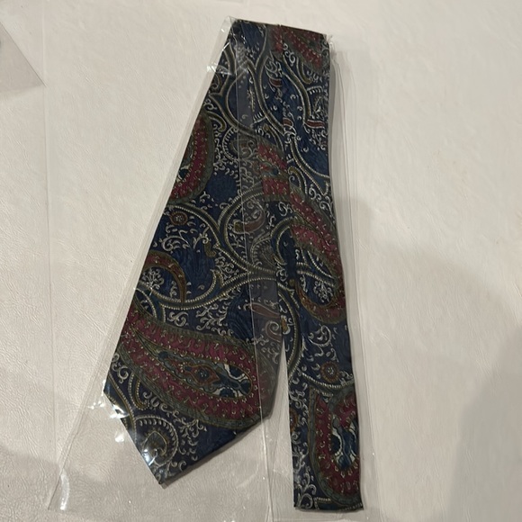 Tie: Sterling Hunt ( 3 for $25) - Picture 2 of 5